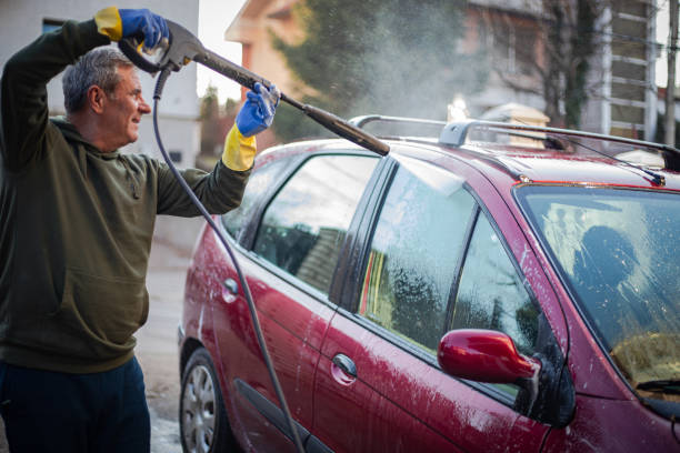 Best Garage Pressure Washing  in Biola, CA